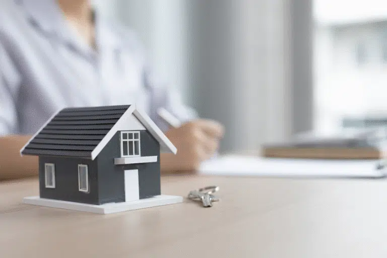 Fixed vs. Variable Rates: Making the Right Choice This Summer